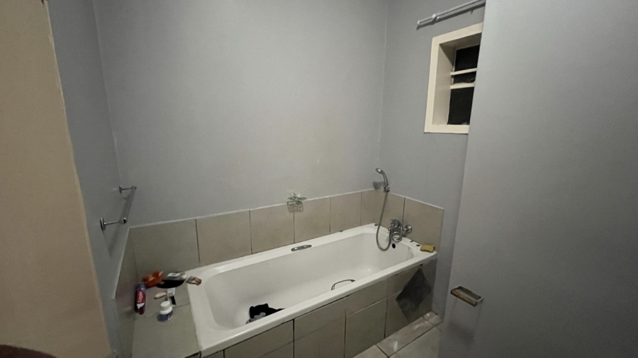 2 Bedroom Property for Sale in South Hills Gauteng