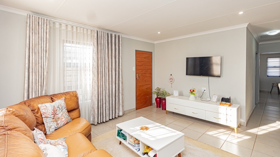 3 Bedroom Property for Sale in Sky City Gauteng