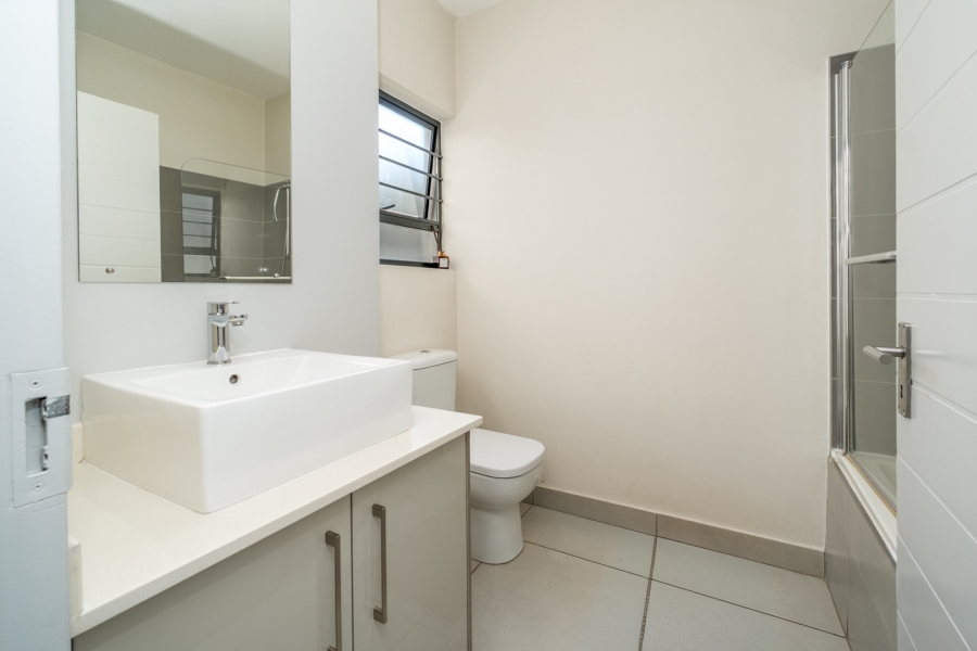 3 Bedroom Property for Sale in Broadacres Gauteng