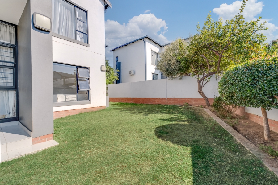 3 Bedroom Property for Sale in Broadacres Gauteng