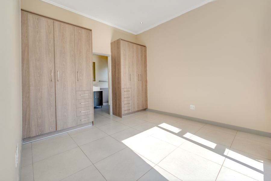 3 Bedroom Property for Sale in Broadacres Gauteng