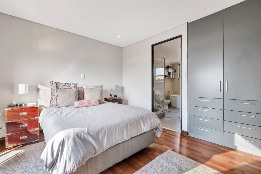 3 Bedroom Property for Sale in Greenside Gauteng