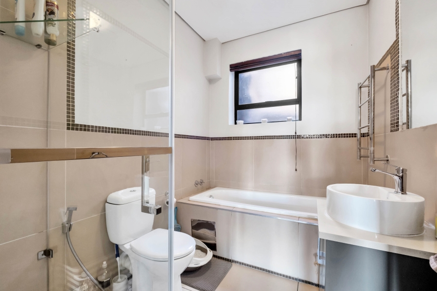 3 Bedroom Property for Sale in Greenside Gauteng