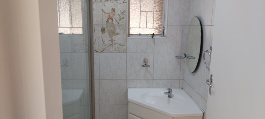 To Let 4 Bedroom Property for Rent in Beyers Park Gauteng