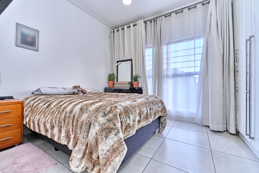 2 Bedroom Property for Sale in The Polofields Gauteng