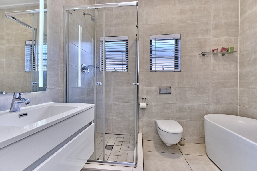 2 Bedroom Property for Sale in The Polofields Gauteng