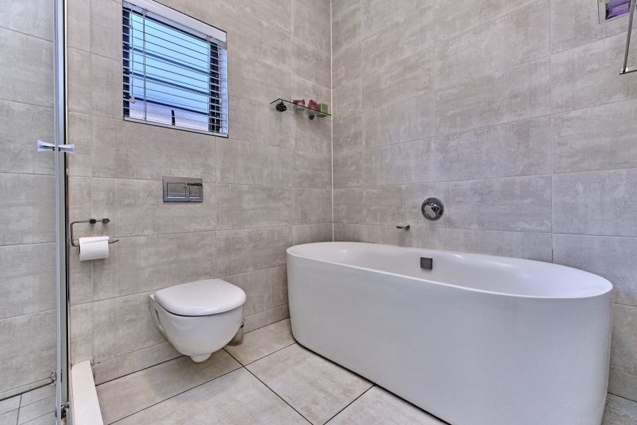 2 Bedroom Property for Sale in The Polofields Gauteng