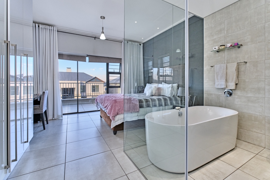 2 Bedroom Property for Sale in The Polofields Gauteng
