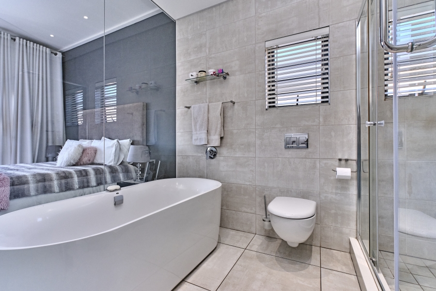 2 Bedroom Property for Sale in The Polofields Gauteng
