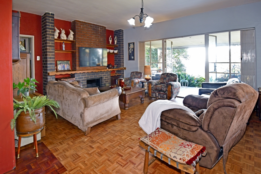 6 Bedroom Property for Sale in Quellerina Gauteng