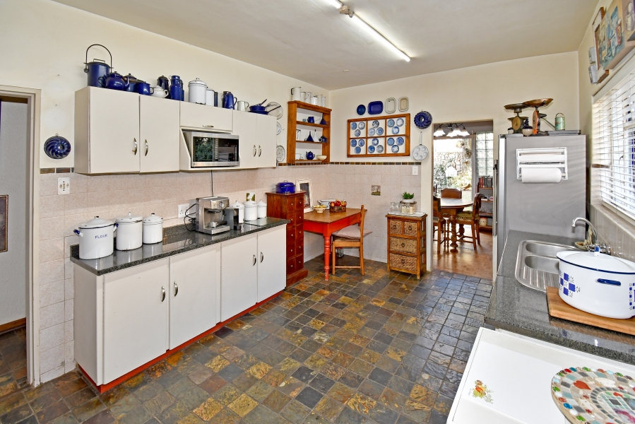 6 Bedroom Property for Sale in Quellerina Gauteng