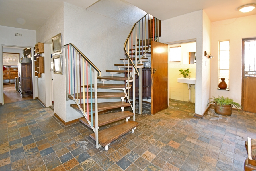 6 Bedroom Property for Sale in Quellerina Gauteng