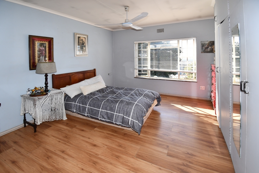 6 Bedroom Property for Sale in Quellerina Gauteng