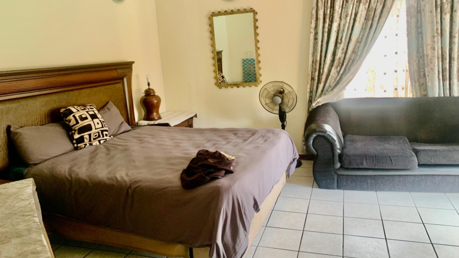 4 Bedroom Property for Sale in Bassonia Gauteng