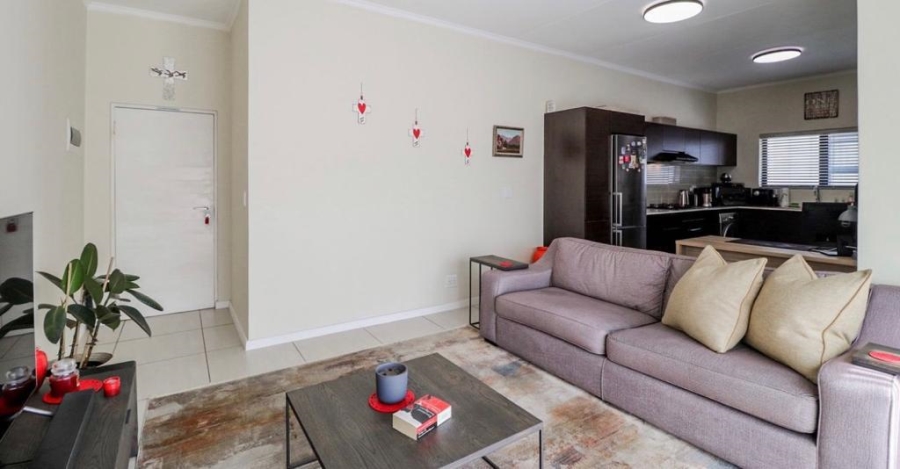 1 Bedroom Property for Sale in Greenstone Hill Gauteng