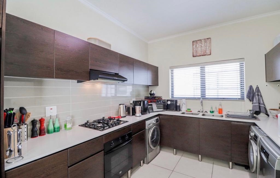 1 Bedroom Property for Sale in Greenstone Hill Gauteng