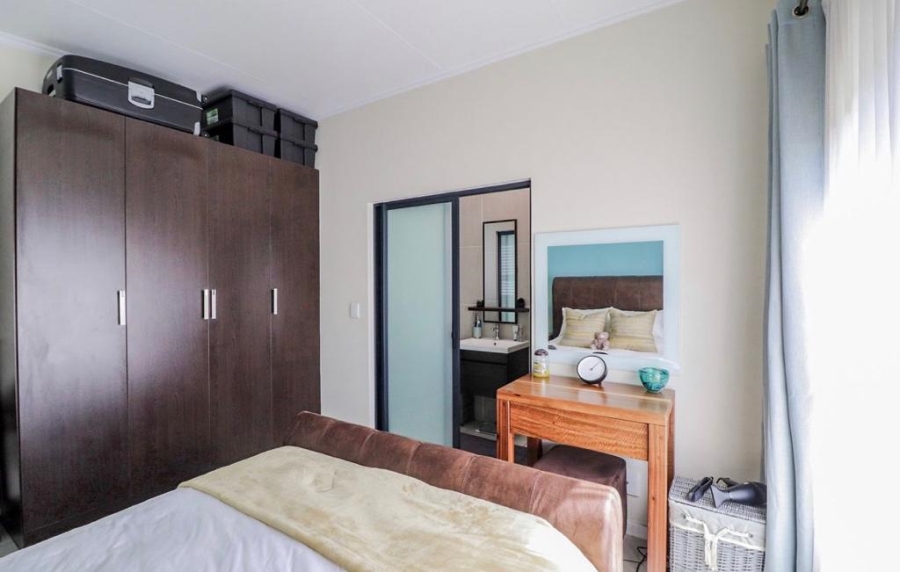 1 Bedroom Property for Sale in Greenstone Hill Gauteng