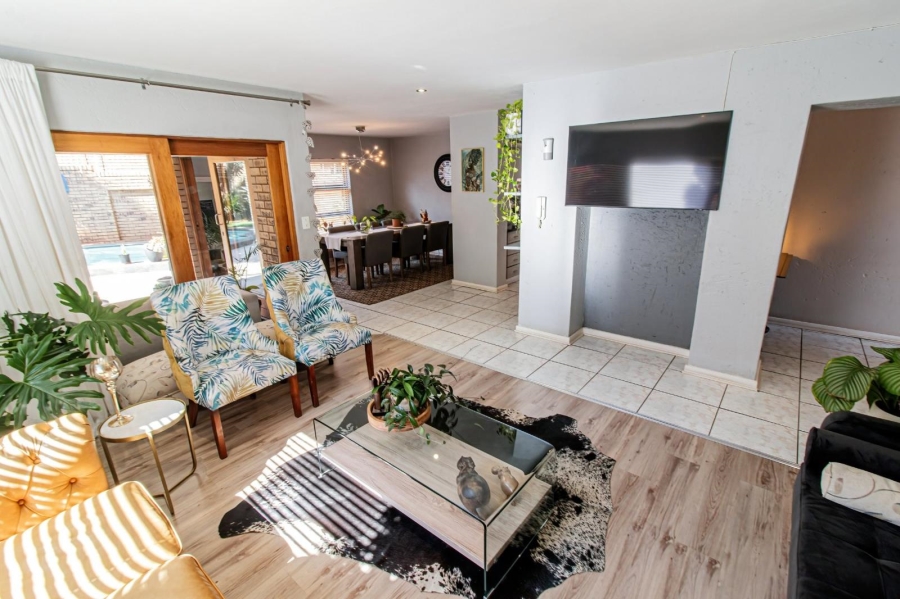 5 Bedroom Property for Sale in Meyersdal Gauteng