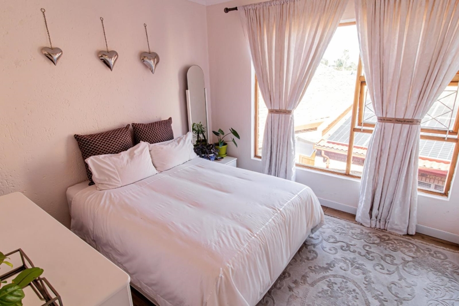 5 Bedroom Property for Sale in Meyersdal Gauteng