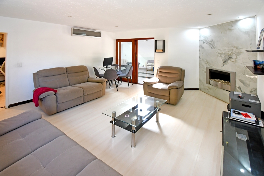 4 Bedroom Property for Sale in Bellairspark Gauteng