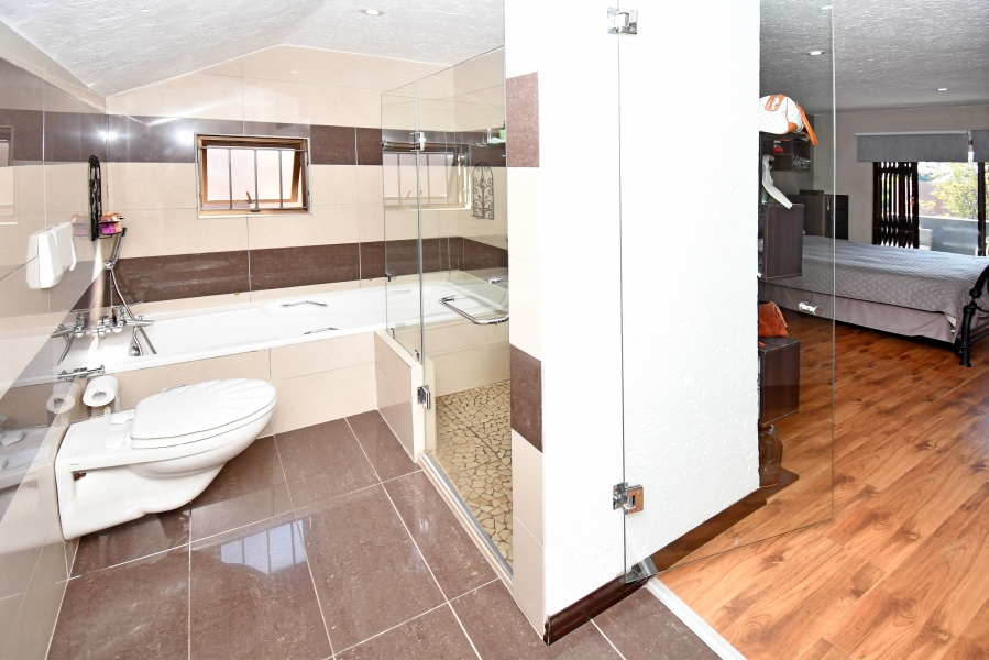 4 Bedroom Property for Sale in Bellairspark Gauteng