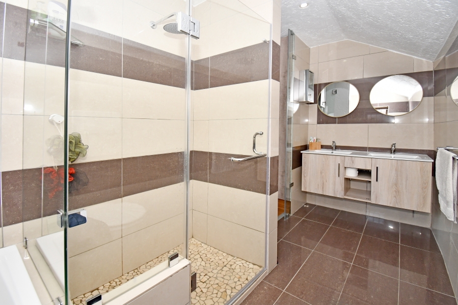 4 Bedroom Property for Sale in Bellairspark Gauteng