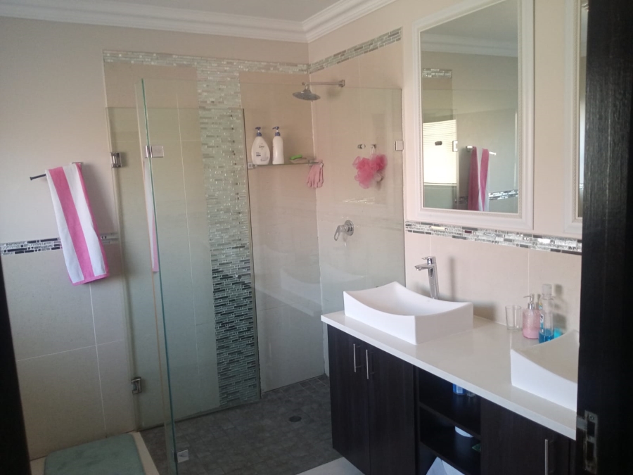 4 Bedroom Property for Sale in Sunward Park Gauteng