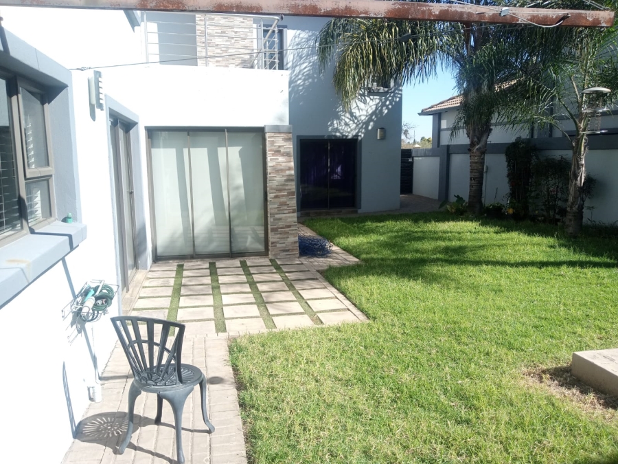 4 Bedroom Property for Sale in Sunward Park Gauteng