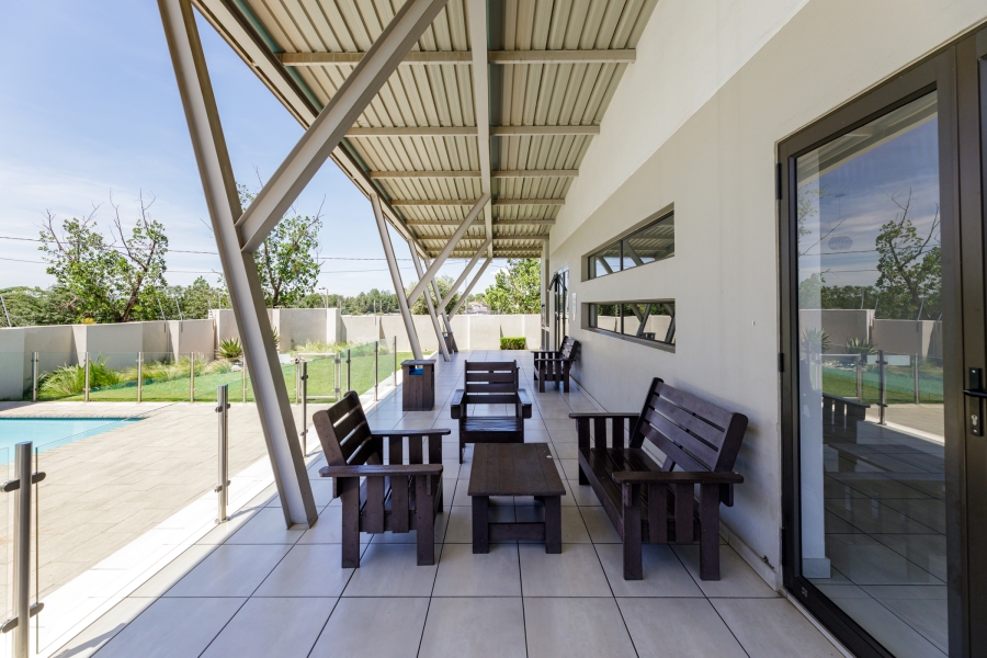 To Let 2 Bedroom Property for Rent in Broadacres Gauteng
