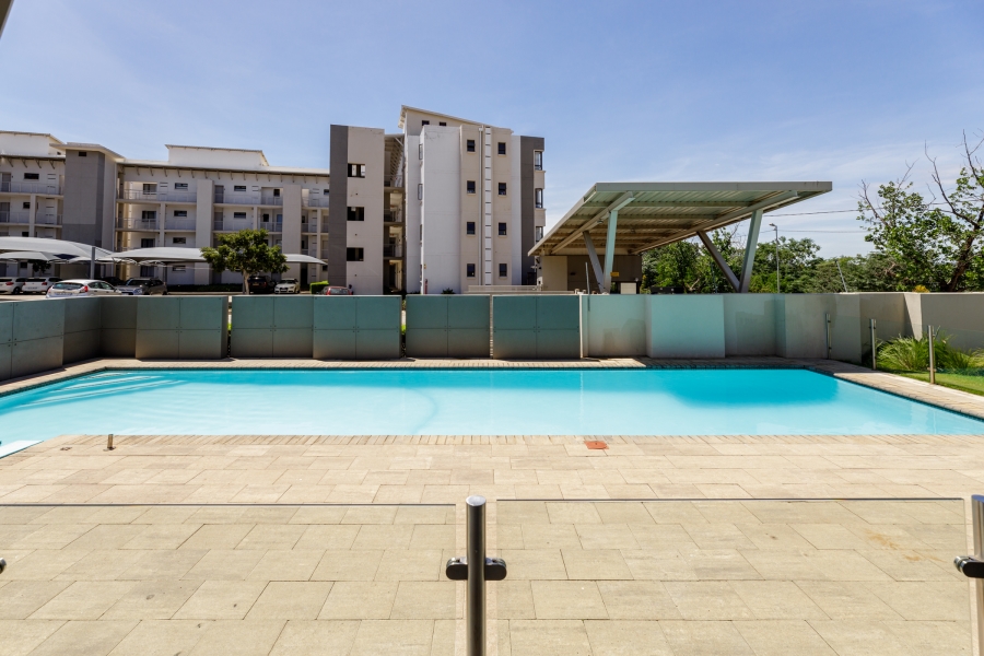 To Let 2 Bedroom Property for Rent in Broadacres Gauteng