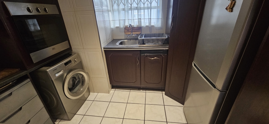 3 Bedroom Property for Sale in New Redruth Gauteng
