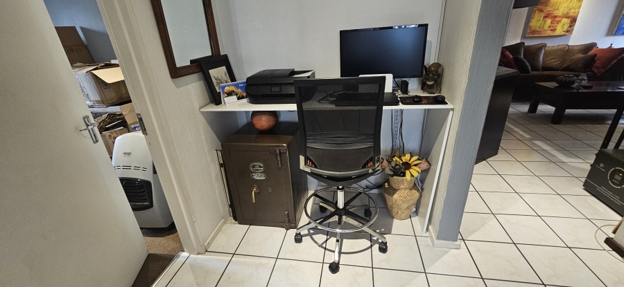 3 Bedroom Property for Sale in New Redruth Gauteng