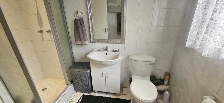 3 Bedroom Property for Sale in New Redruth Gauteng