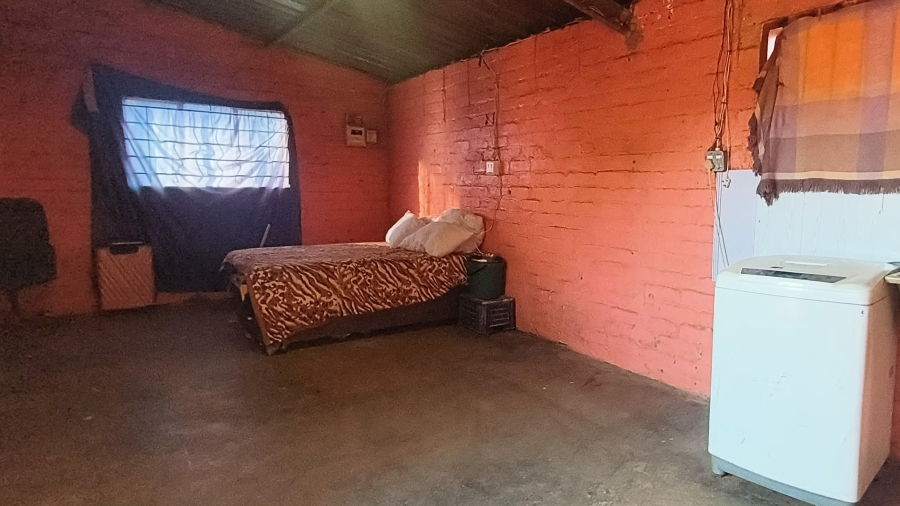 1 Bedroom Property for Sale in Tshepisong Gauteng