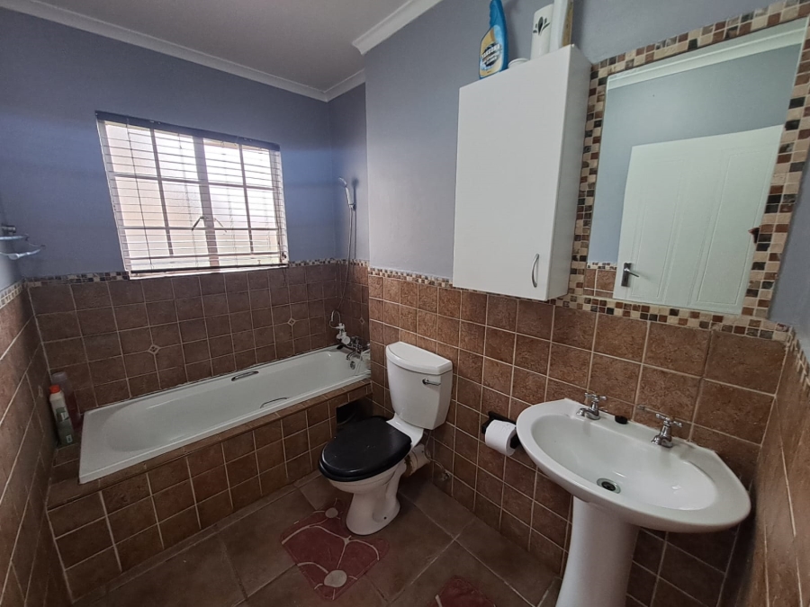 3 Bedroom Property for Sale in Castleview Gauteng