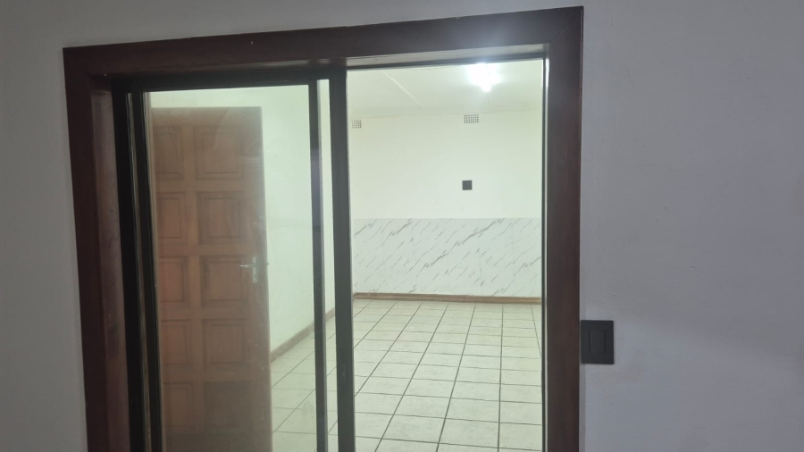 To Let 3 Bedroom Property for Rent in Minnebron Gauteng