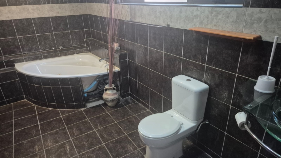 To Let 3 Bedroom Property for Rent in Minnebron Gauteng