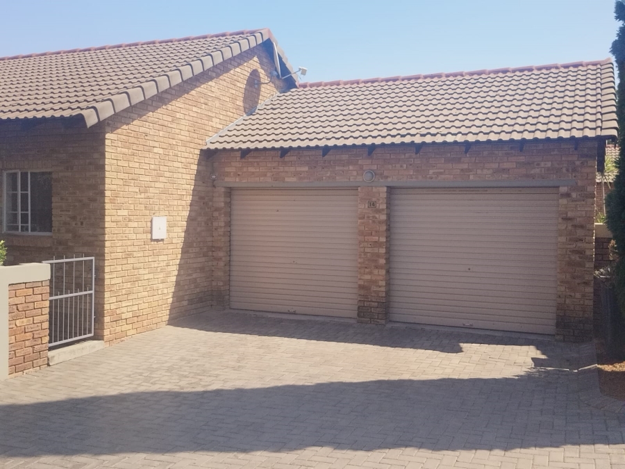 2 Bedroom Property for Sale in Kyalami Hills Gauteng