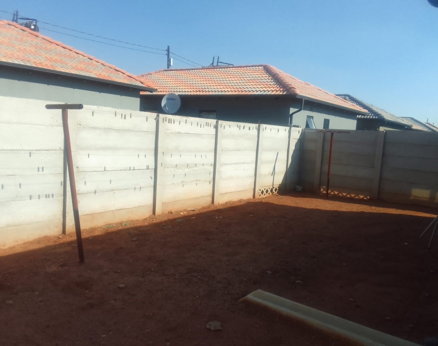 2 Bedroom Property for Sale in Protea Glen Gauteng