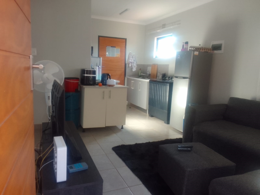 2 Bedroom Property for Sale in Protea Glen Gauteng