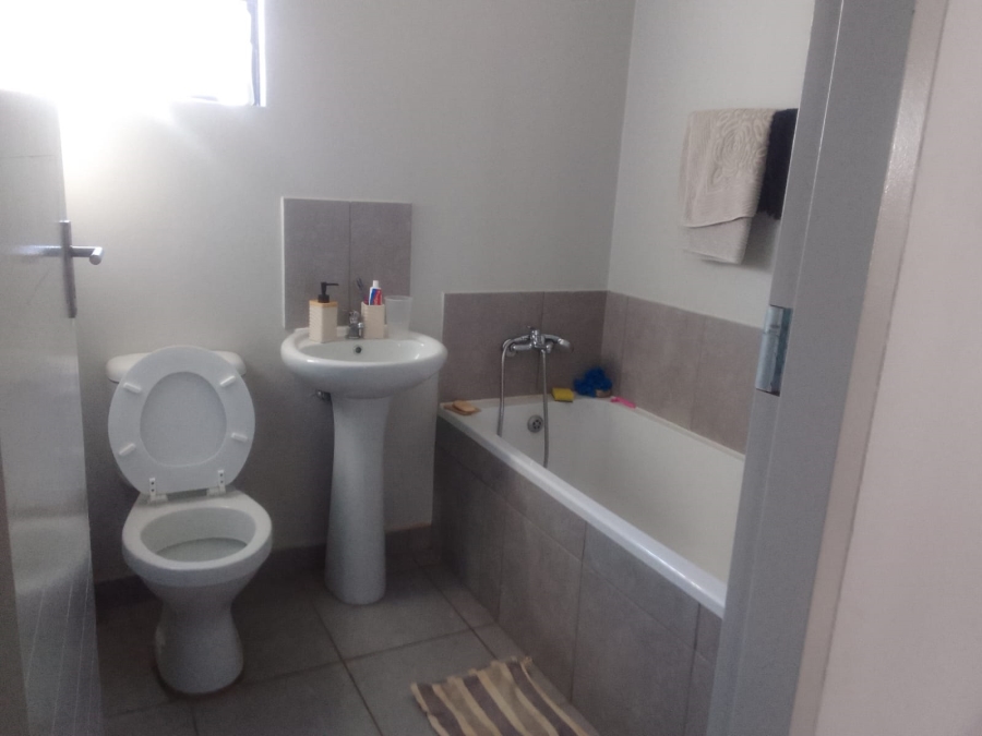2 Bedroom Property for Sale in Protea Glen Gauteng