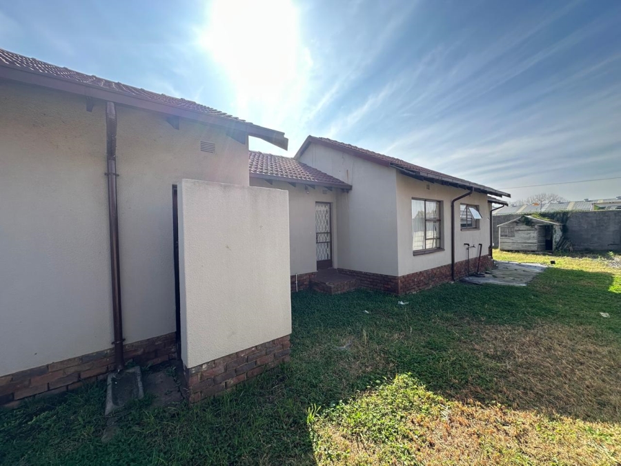3 Bedroom Property for Sale in Mayberry Park Gauteng