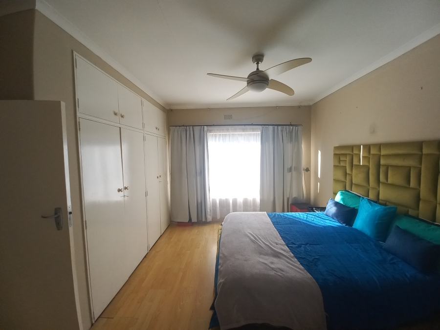 3 Bedroom Property for Sale in Lombardy East Gauteng