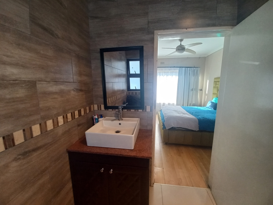 3 Bedroom Property for Sale in Lombardy East Gauteng