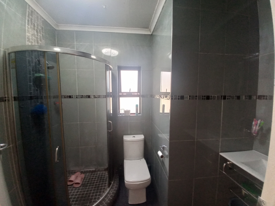 3 Bedroom Property for Sale in Lombardy East Gauteng