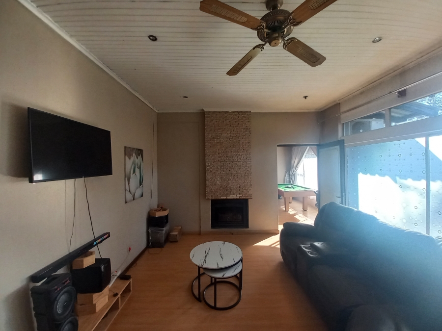 3 Bedroom Property for Sale in Lombardy East Gauteng