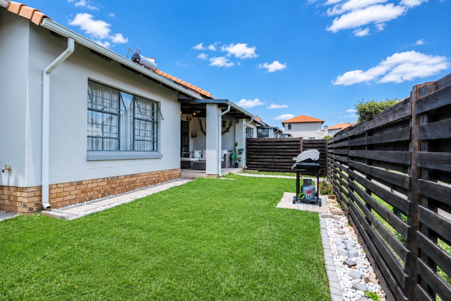 3 Bedroom Property for Sale in Monavoni Gauteng