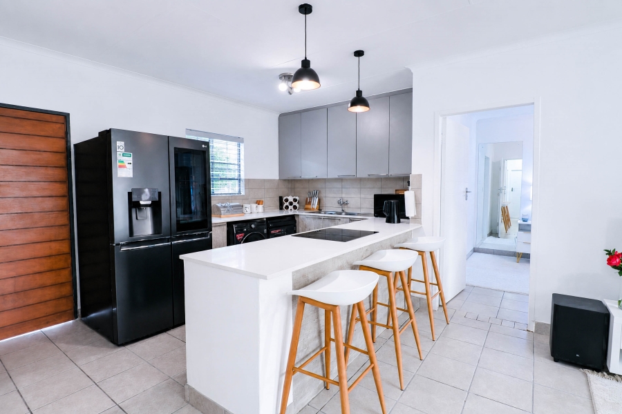3 Bedroom Property for Sale in Monavoni Gauteng