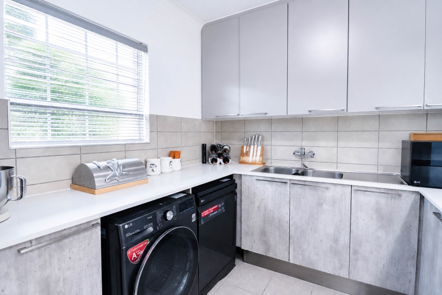 3 Bedroom Property for Sale in Monavoni Gauteng