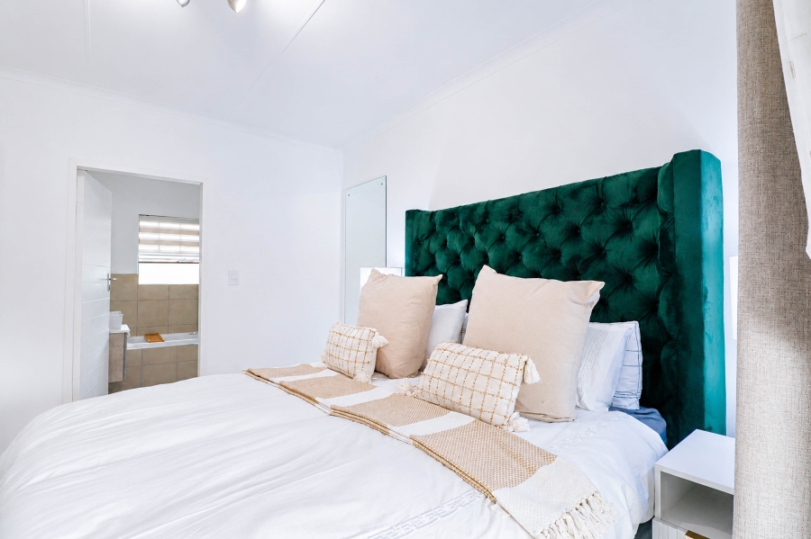 3 Bedroom Property for Sale in Monavoni Gauteng